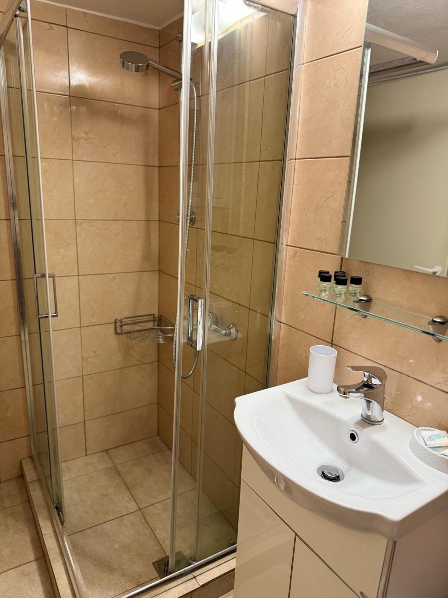 Cozy Suite With Acropolis View 아테네 외부 사진